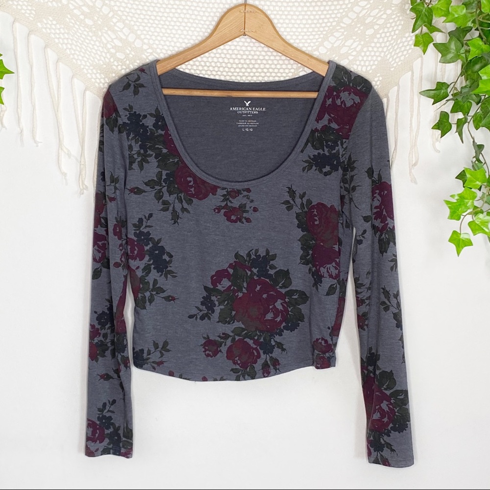 American Eagle Long Sleeve Gray Floral Shirt